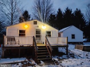 8012 Appleby Rd, Harrisburg, PA 17112