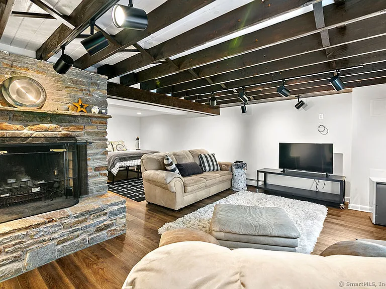 14 Ridgewood Rd — Photo 25