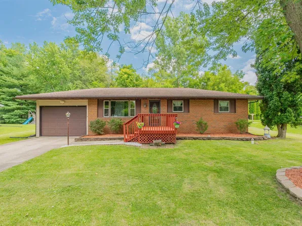 1715 Vandeveer St, Warsaw, IN 46580