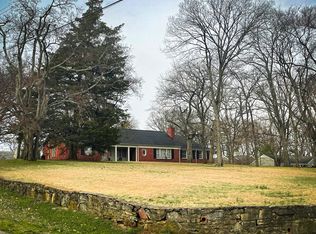 6148 Robin Hill Rd, Nashville, TN 37205