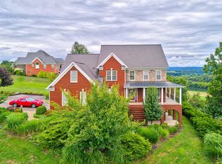8272 River Course Dr, Radford, VA 24141