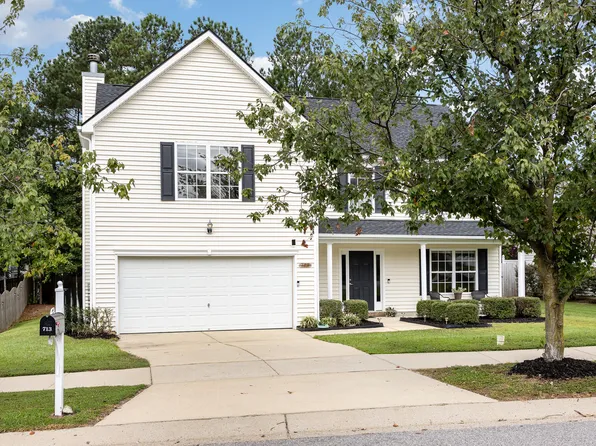 713 Holly Thorn Trce, Holly Springs, NC 27540
