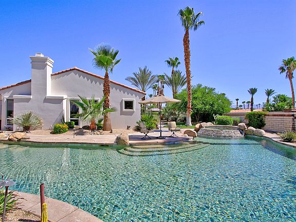 3rd image of 78967 Breckenridge Dr