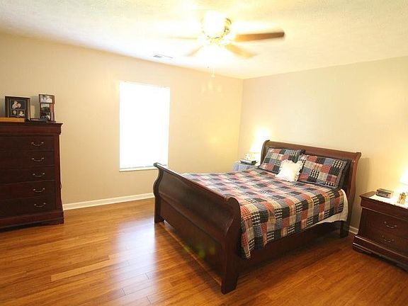 5th image of 1146 Willow Creek Cir
