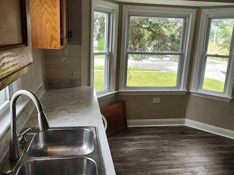 23717 E Oakland Rd — Photo 29