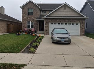 1818 Dearborn St, Crest Hill, IL 60403