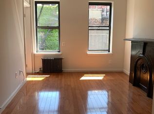242 W 16th St APT 5R, New York, NY 10011