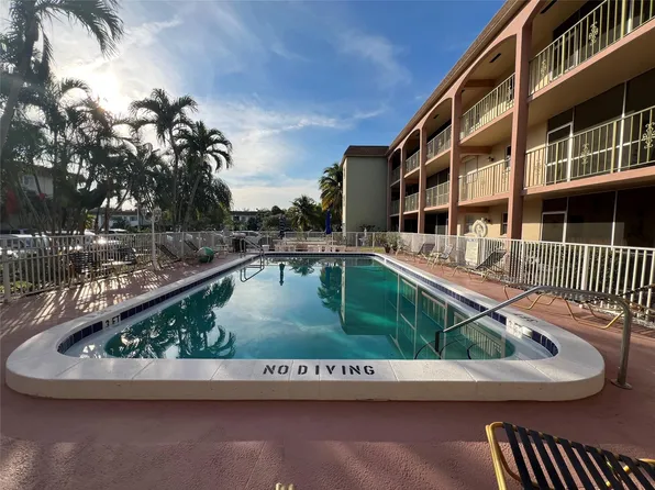 100 SE 6th Ave #107, Pompano Beach, FL 33060