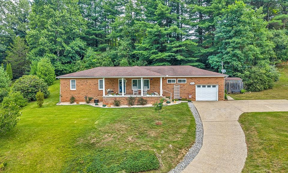1st image of 264 Pleasant Dr