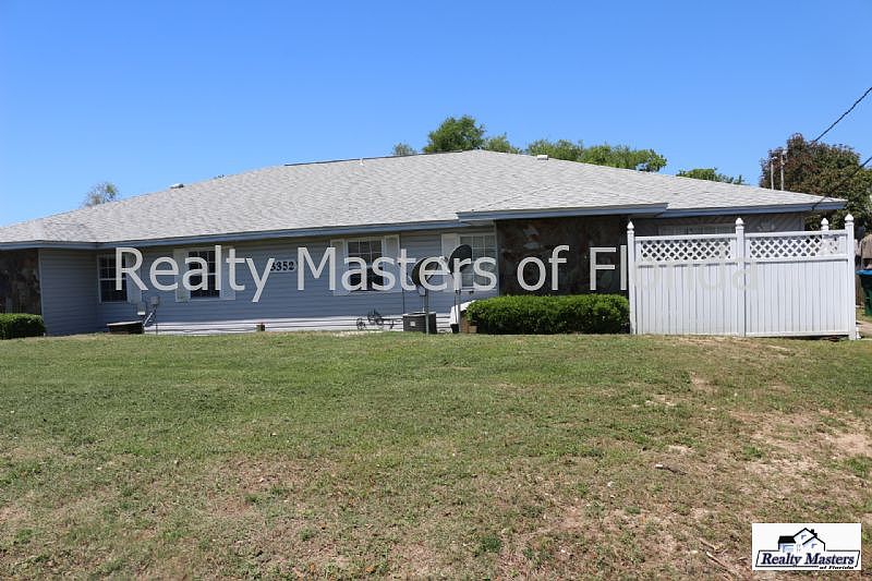 1st image of 3352 Green Briar Cir APT B
