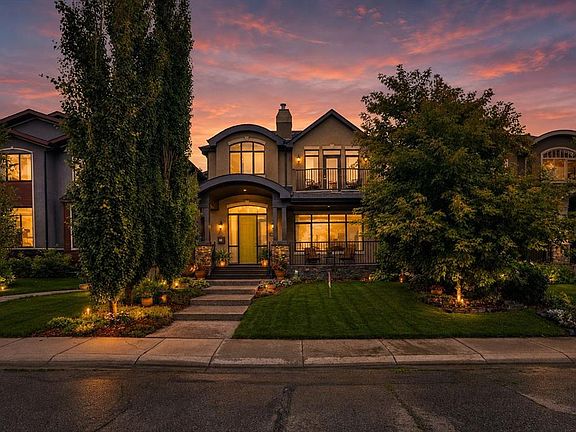 4th image of 729 N 26th Ave NW