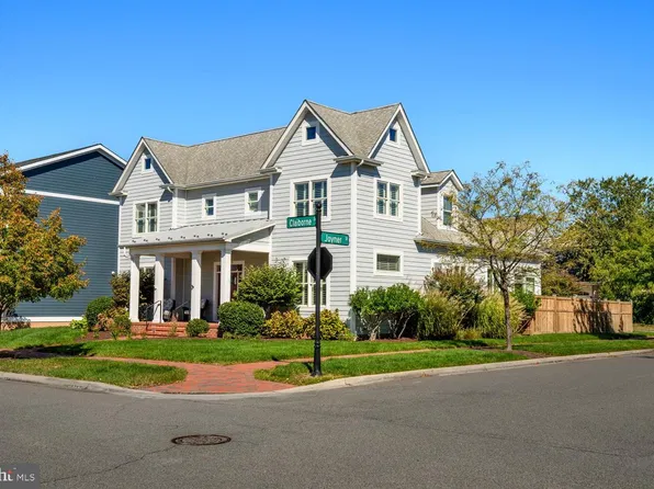 202 Claiborne St, Chester, MD 21619