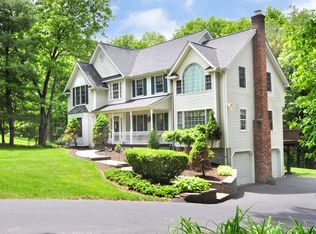 18 Bayberry Ln, New Milford, CT 06776