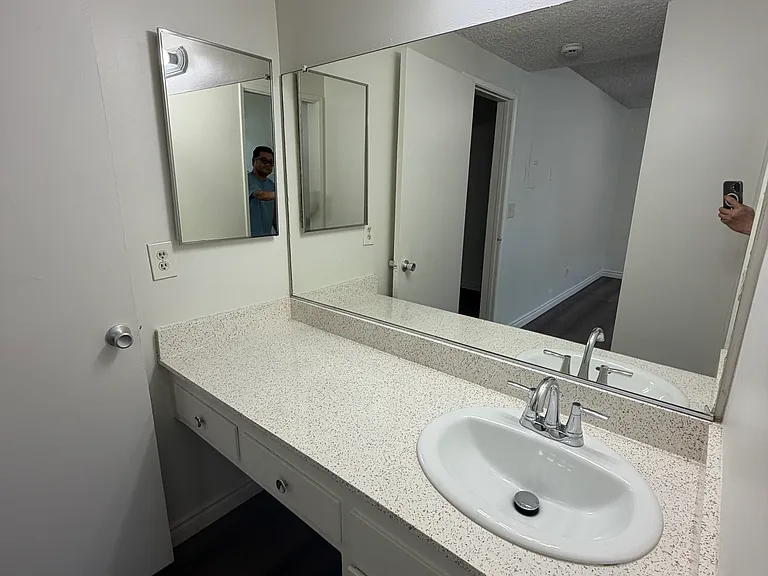 505 S Eremland Dr #1 — Photo 6