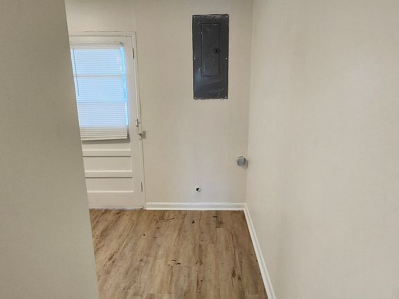 5th image of 1234 Peacock Ave APT 5