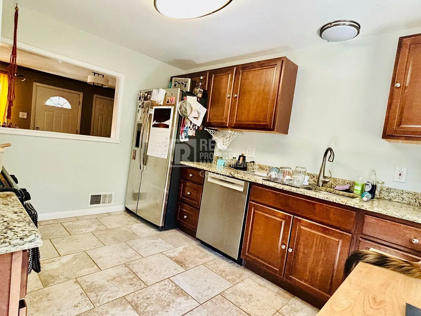 Charming Updated Ranch in the Heart of Edgewater | 3 Bed, 1 Bath | $3,100/mont — Photo 3