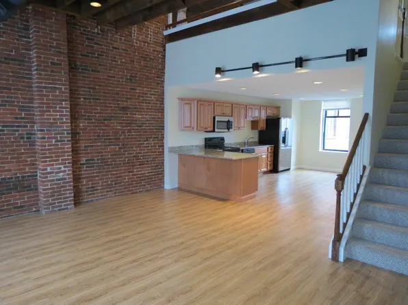 1181 Elm St Ste 205, Manchester, NH 03101