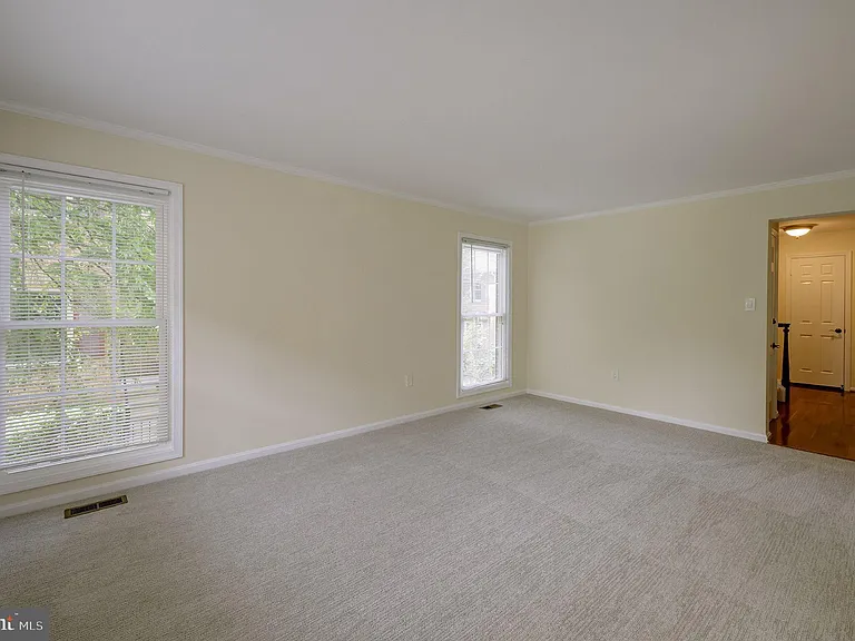 7518 Westlake Ter #32 — Photo 11