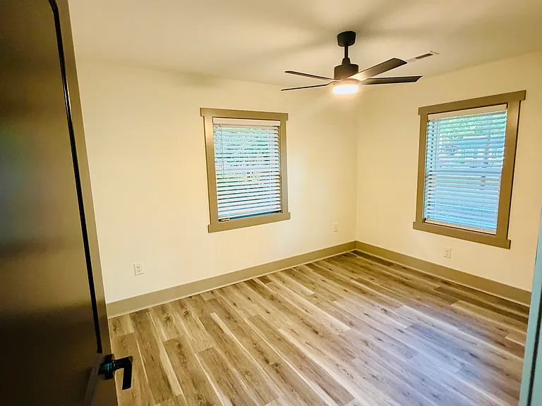 3603 Flint St — Photo 17