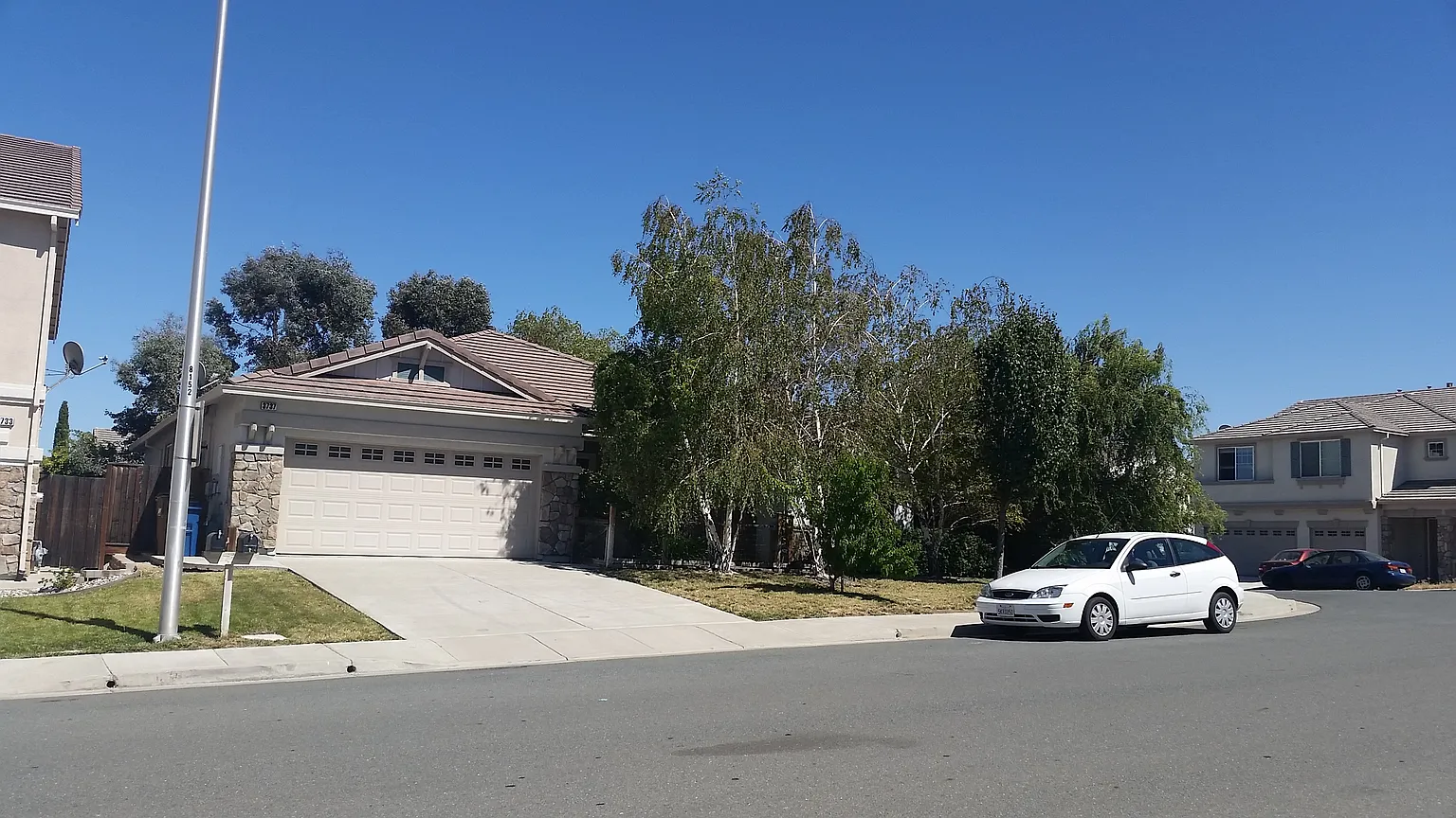 3737 Pintail Dr photo 1