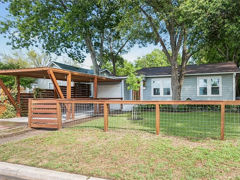 7815 Hardy Dr — Photo 15