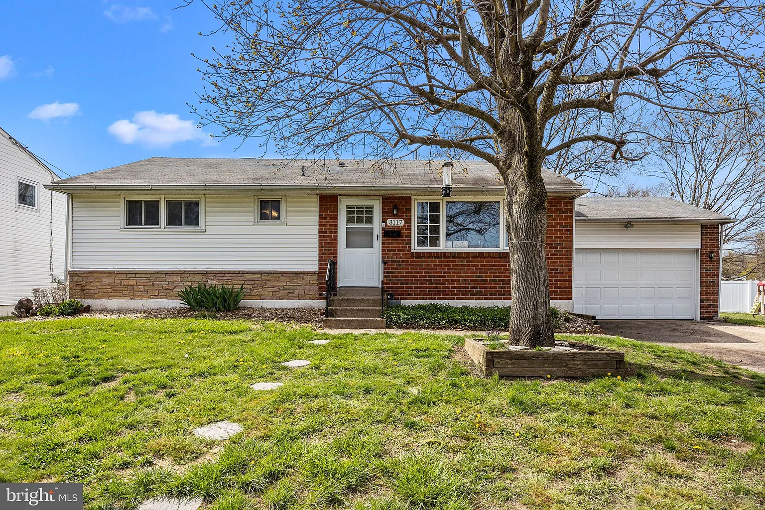 3117 Penn Valley Ave photo 1