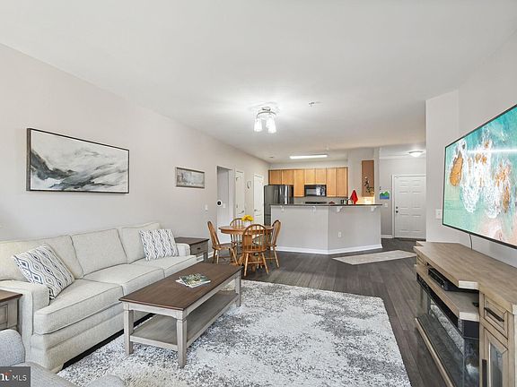 3rd image of 205 Meeting House Station Sq APT 205