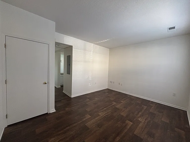 Turtle Hill Townhomes — Photo 21