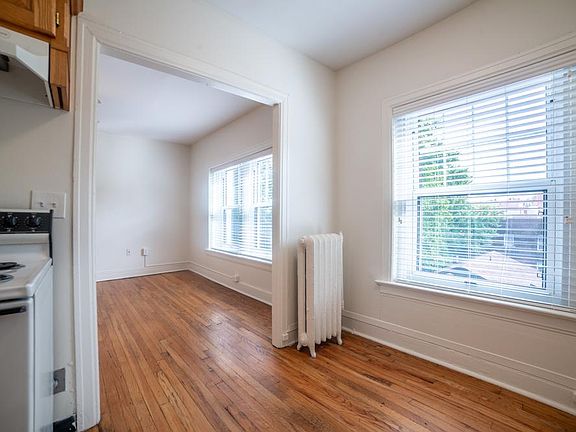 4th image of 4201 Locust St APT 403