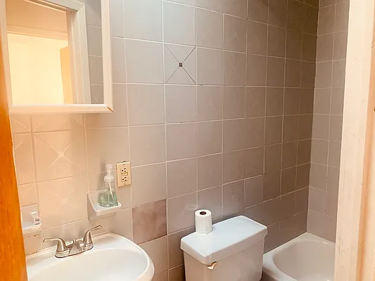 Rented by Engel and Volkers Brownstone Brooklyn | media 13