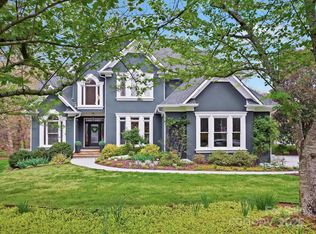 19000 Hodestone Mews Ct, Davidson, NC 28036