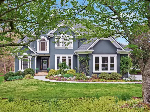 19000 Hodestone Mews Ct, Davidson, NC 28036