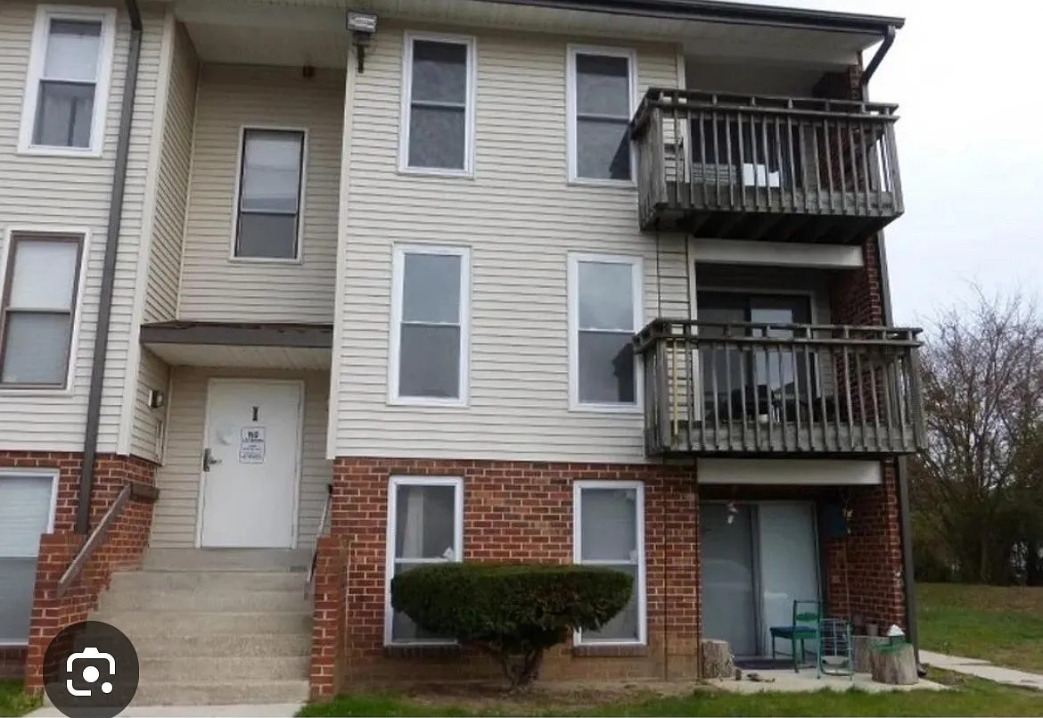 1000 White Oak Rd — Photo 1