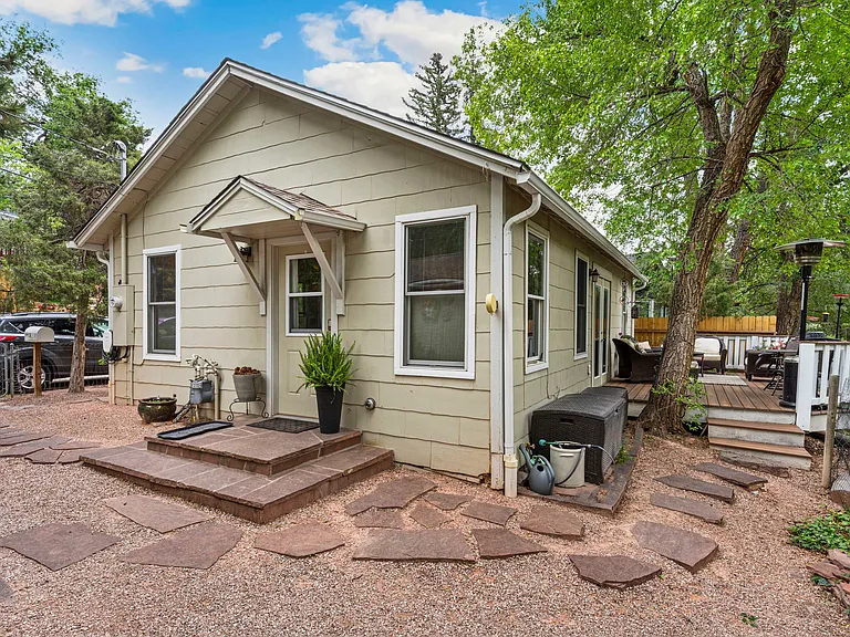 227 Pilot Knob Ave — Photo 3