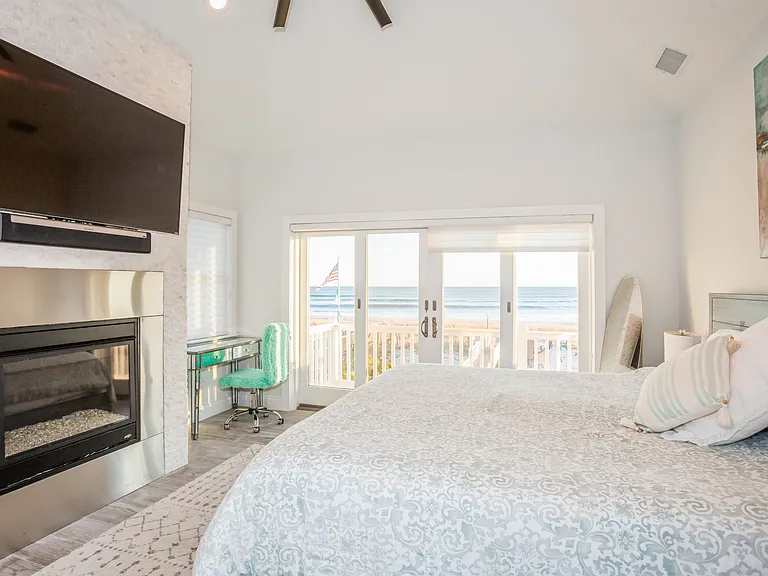 749 Dune Rd — Photo 9