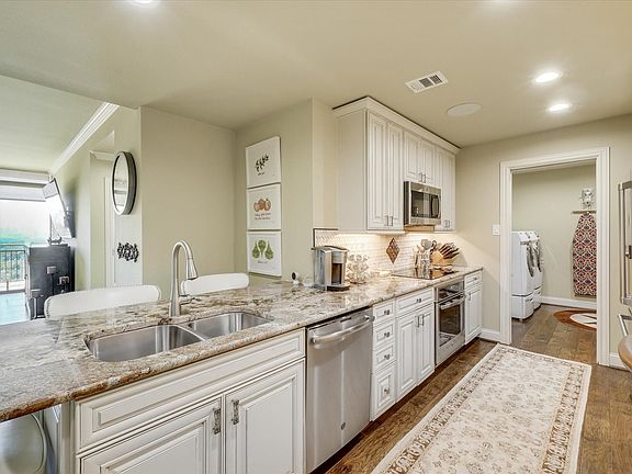 4th image of 6335 W Northwest Hwy APT 1514