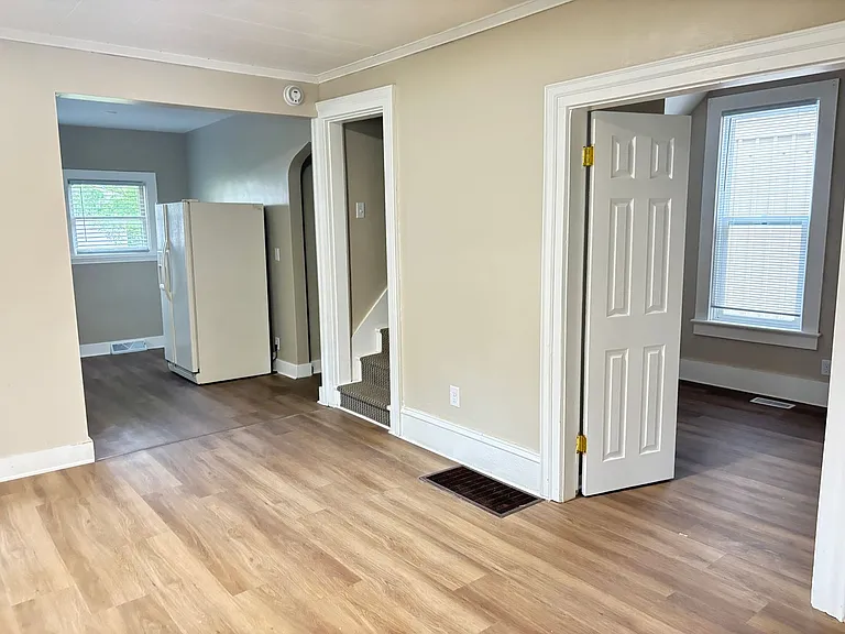 1635 Saint Marys Ave — Photo 6