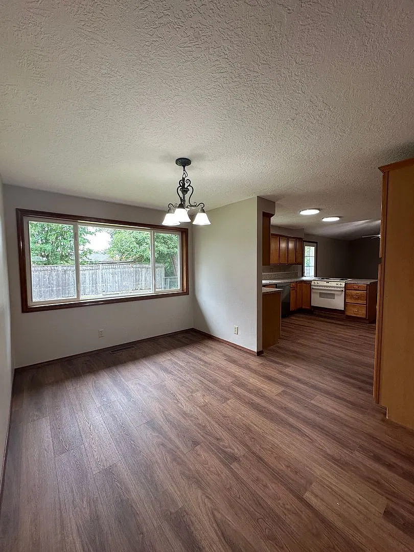 Updated Three Bedroom Home in North Salem — Photo 3