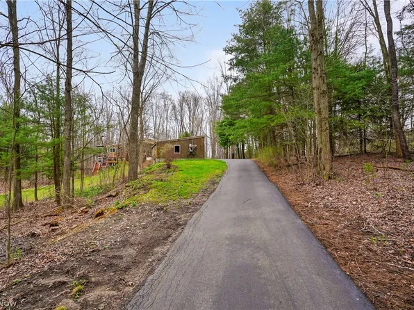 5060 Leffingwell Rd, Canfield, OH 44406