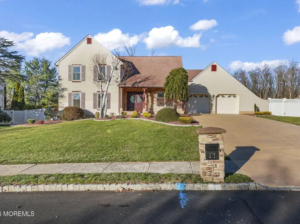 27 Meadow Lane, Marlboro, NJ 07746