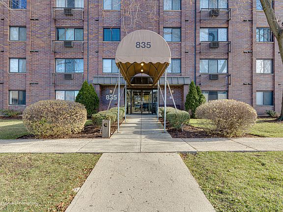 2nd image of 835 Pearson St APT 205