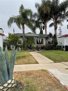 7221 S Hobart Blvd, Los Angeles, CA, 90047
