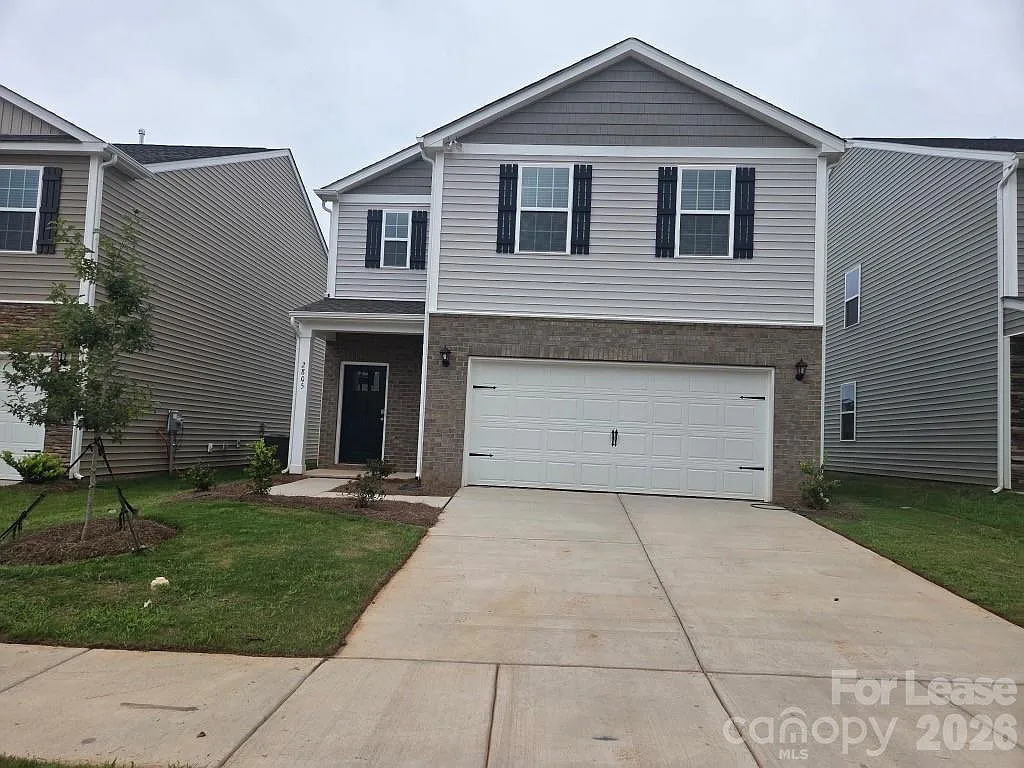4 bed, 2.5 bath, 1613 sqft, $2,000 — Photo 2