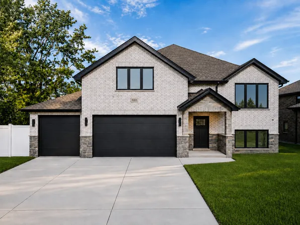 8003 S Oconto Ave, Bridgeview, IL 60455