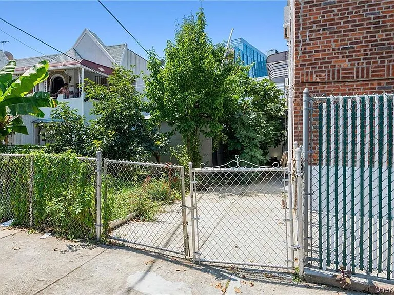 838 Avenue Z #1 — Photo 8
