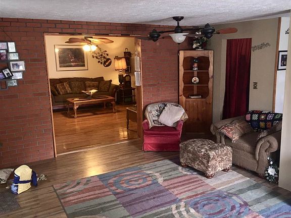 Additional Living Room