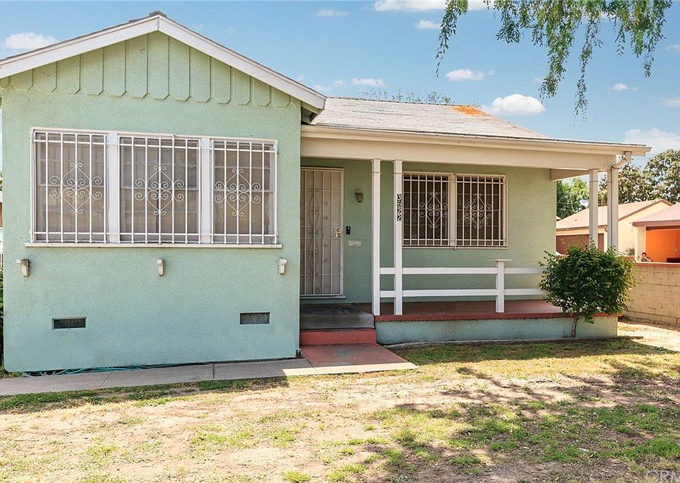 1st image of 3622 W 111th Pl