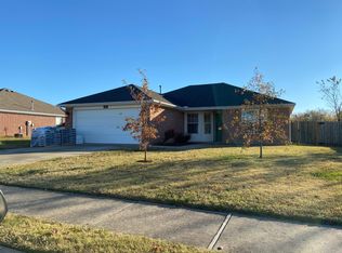 520 Sun Meadow Dr, Centerton, AR 72719