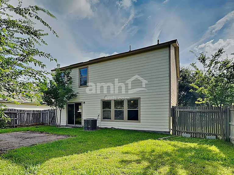 51 Jan Ln — Photo 21