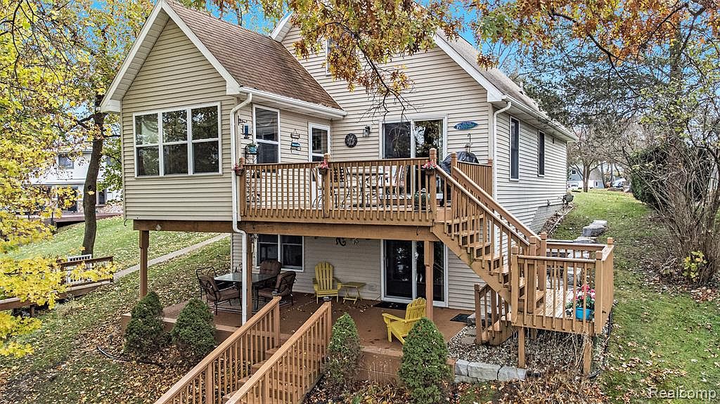 10521 Runyan Lake Poin, Fenton, MI 48430 MLS 20230095634 Zillow
